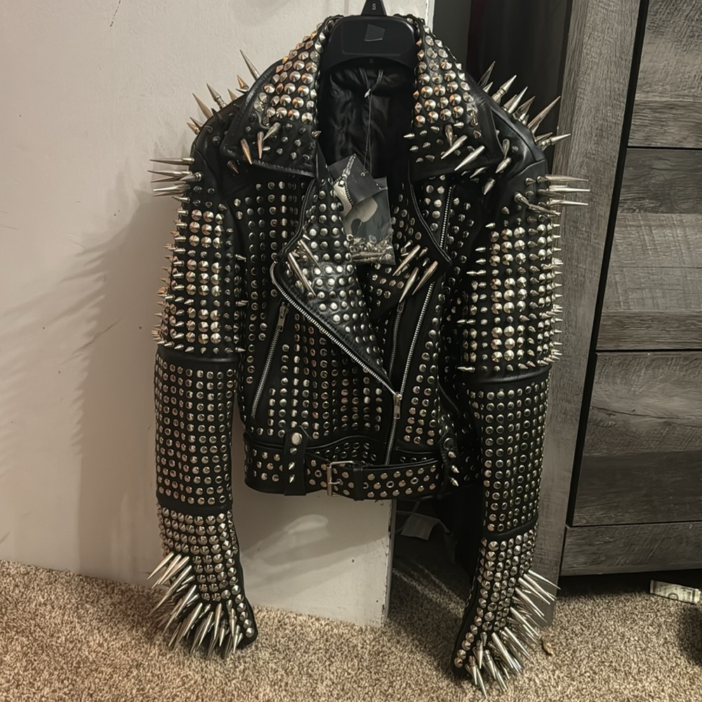 ***ON HOLD TILL THURS*** SPIKE AND STUDDED MOTO LEATHER JACKET SMALL